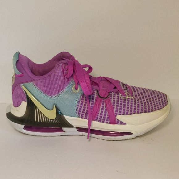 Nike Lebron Other - Nike LeBron Witness 7 Men's Size 6.5/Women's Size 8.5 Basketball Shoe
